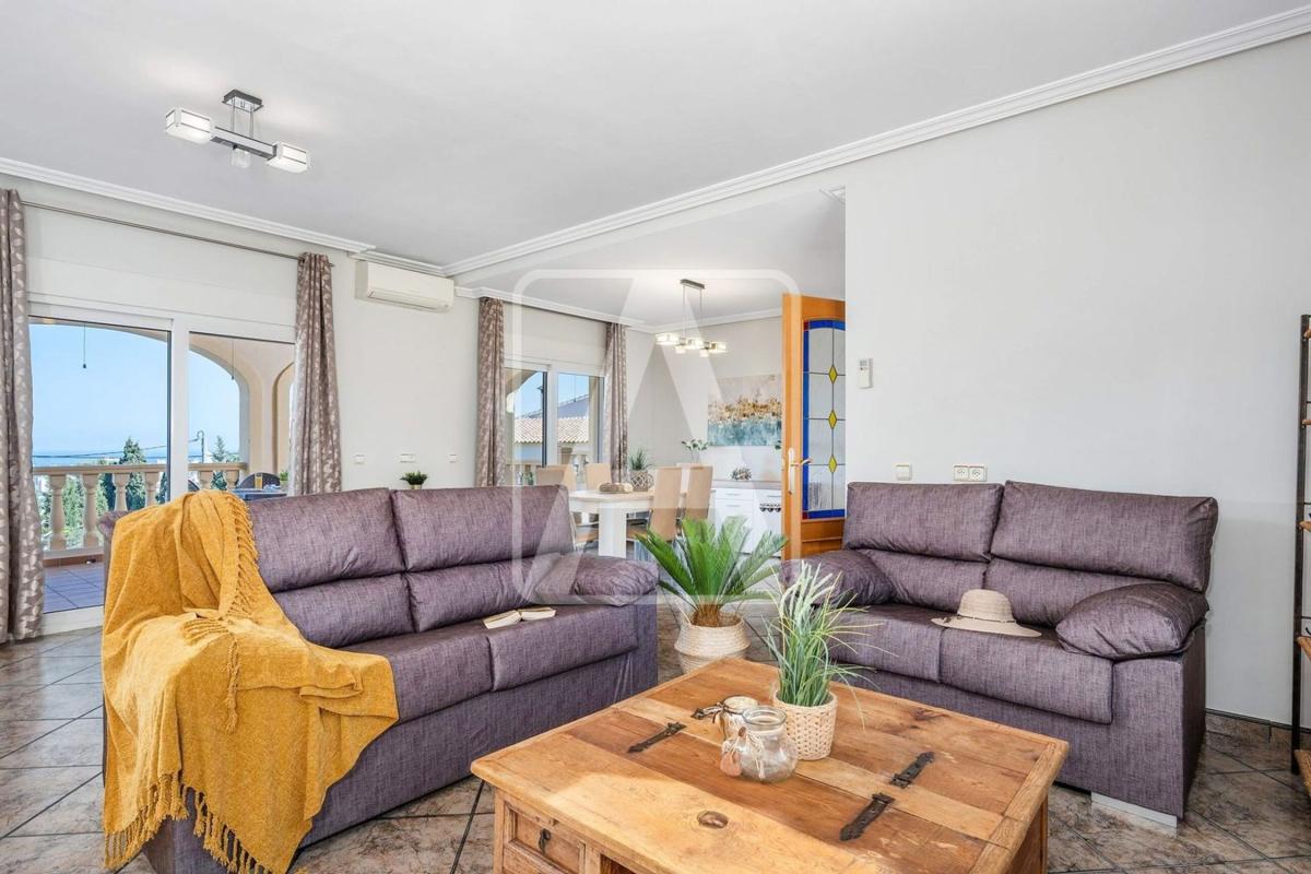 Недвижимость на продажу и в аренду в Испании photo 5