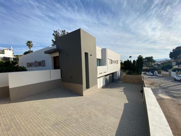 Частный шале на продаже в  Casa o chalet en Cometa-Carrió, Calpe, Кальпе photo 1