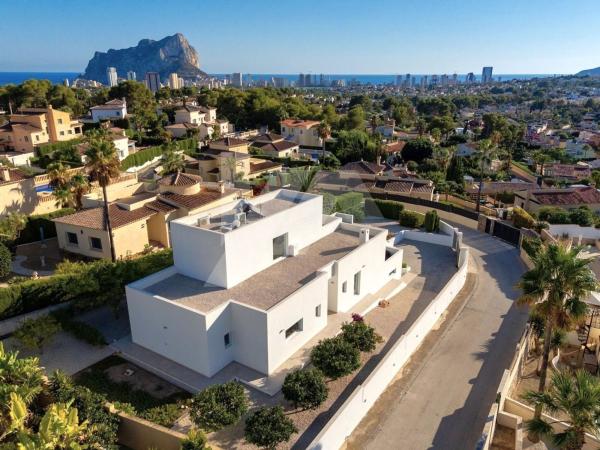Частный шале на продаже в  Casa o chalet en Cometa-Carrió, Calpe, Кальпе photo 1