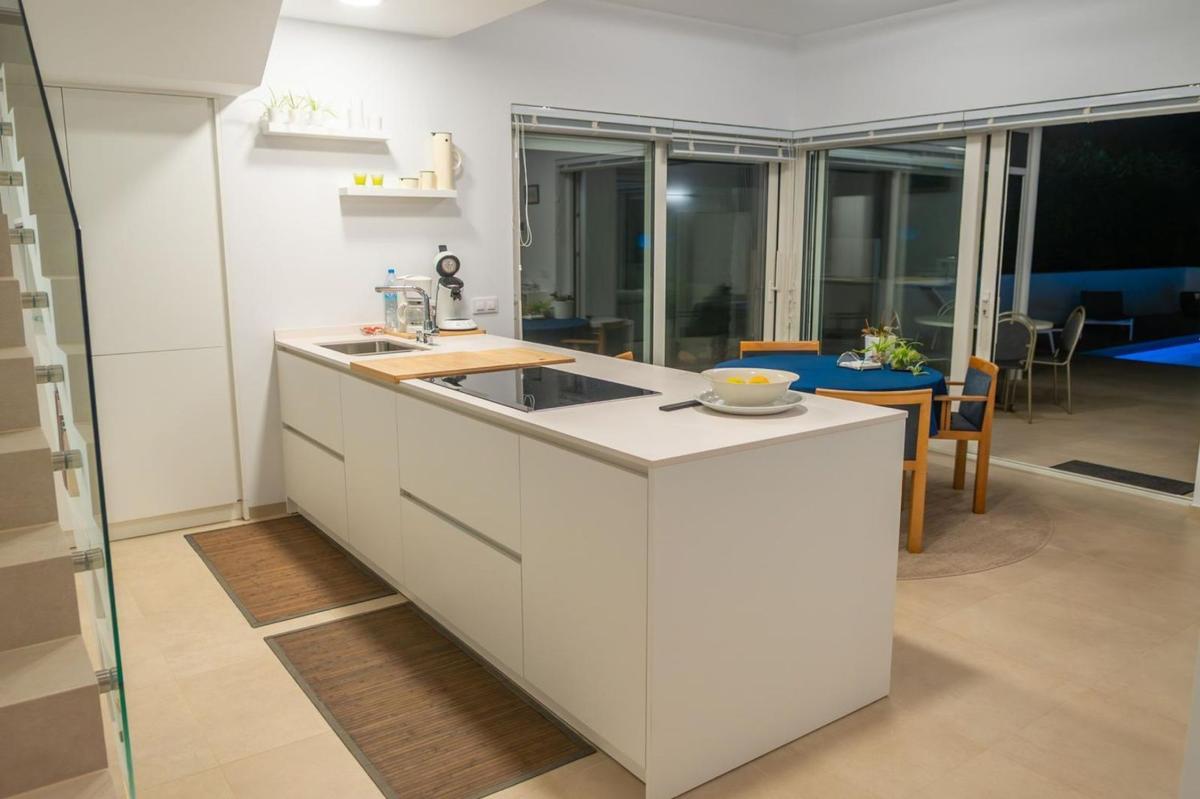 Sprzedaż niezależnego domku jednorodzinnego w Casa o chalet en Cometa-Carrió, Calpe, Kalpe photo 4