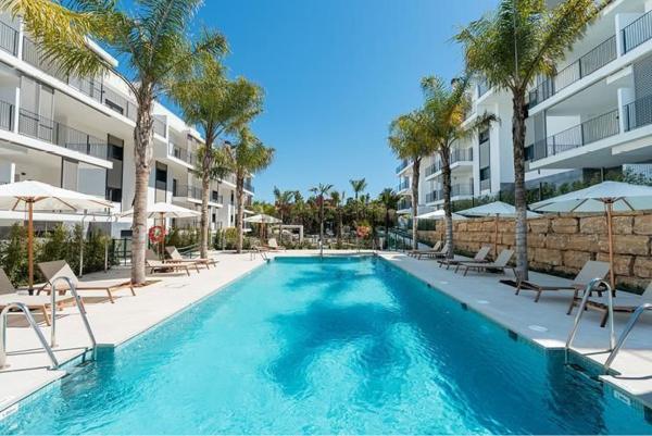 Ático en venta en Ático en Calle Carlos Cano, 16, Huerta Nueva, Estepona, Estepona photo 1