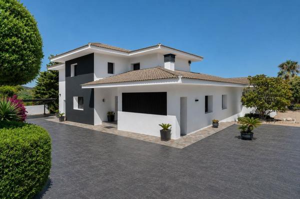 Chalet independiente en venta en Casa o chalet en Gargasindi, Calpe, Calpe thumbnail 2