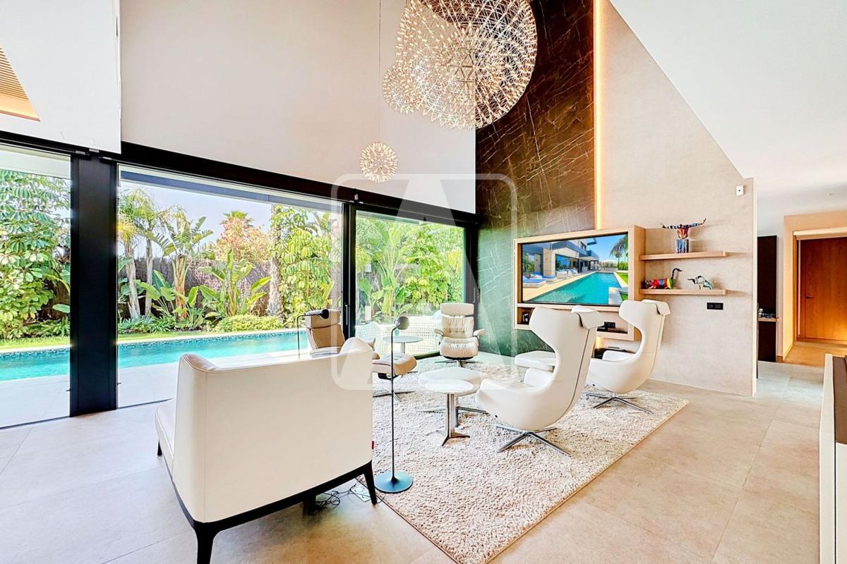 Properties for sale and rent in Spain photo 5