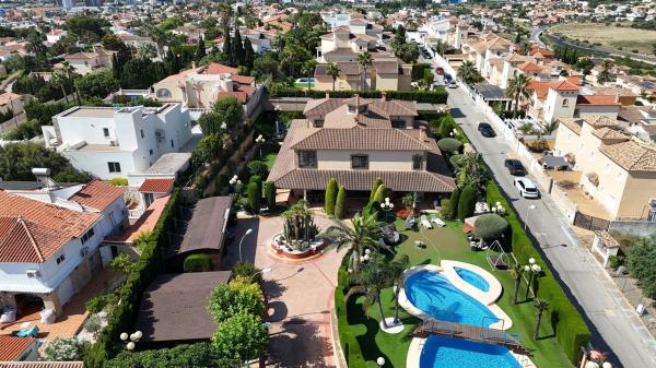 Casa o chalet independiente en Urbanización Ortenbach, 1, Cometa-Carrió, Calpe photo 1