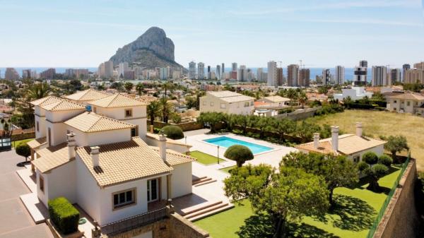Chalet independiente en venta en Casa o chalet en Cometa-Carrió, Calpe, Calpe photo 1