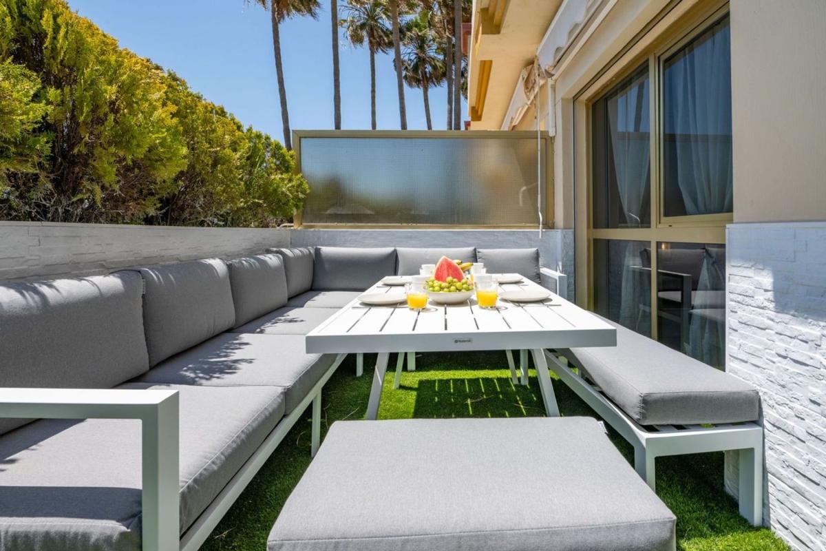 Venta de piso en Piso en Avenida Jardines de las Golondrinas, 8, Romana Playa, Marbella, Marbella
 photo 2