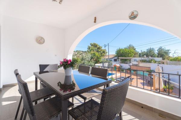 Частный шале на продаже в Casa o chalet en Cala Advocat - Baladrar, Benissa, Бенисса thumbnail 3