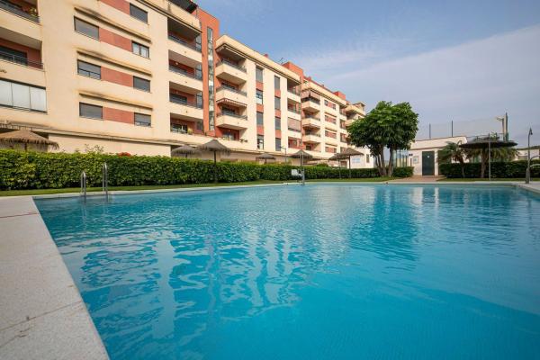 Продажа квартиры на Piso en Calle Mar Cantabrico, 3, Poniente - Faro, Vélez-Malaga, Велес-Малага
photo 1