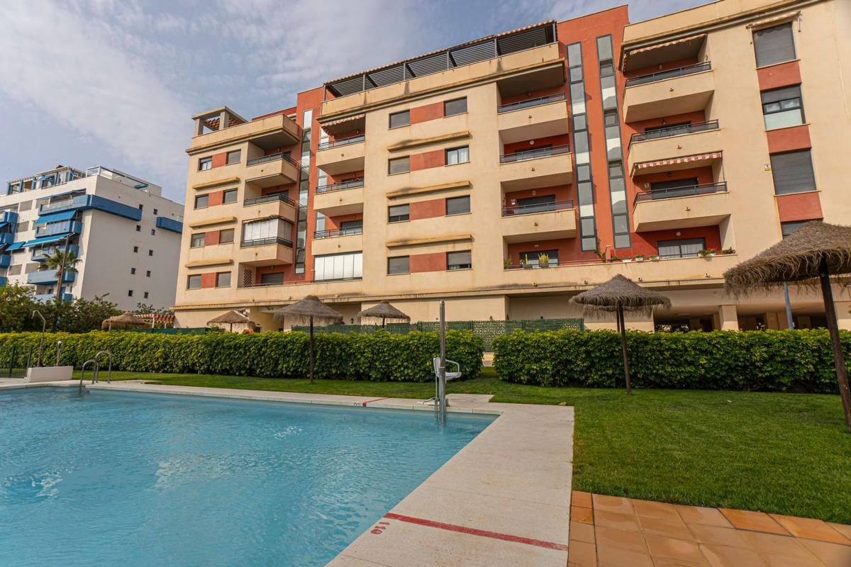 Sale of apartment in Piso en Calle Mar Cantabrico, 3, Poniente - Faro, Vélez-Malaga, Vélez-Málaga
 photo 2