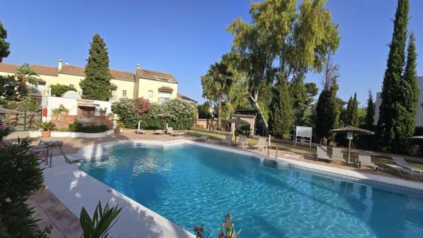 Duplex en venta en Dúplex en Lugar Urbanizacion los Pinos del Angel, 5 f, Aloha, Marbella, Marbella photo 2