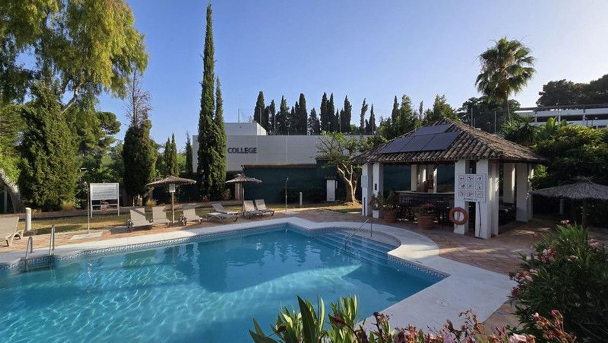 Sprzedaż duplexu w Dúplex en Lugar Urbanizacion los Pinos del Angel, 5 f, Aloha, Marbella, Marbella photo 5
