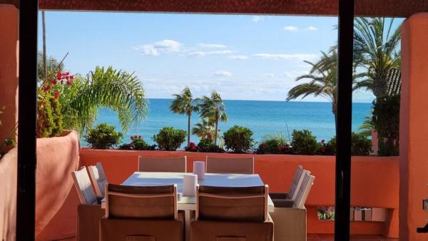 Venta de piso en Piso en Calle de las Adelfas, 17, Nueva Andalucía, Marbella, Marbella
 photo 4
