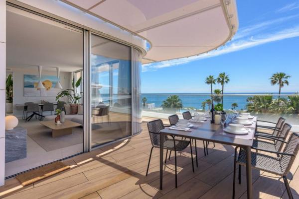 Аттик на продажу в Ático en Calle Costa Tropical, 3, Guadalobón, Estepona, Эстепона photo 1