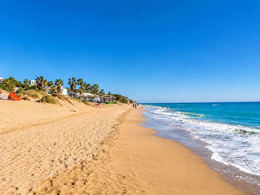 Venta de piso en Piso en Urbanizacion Jardines Golondrinas, 1, Romana Playa, Marbella, Marbella
photo 2