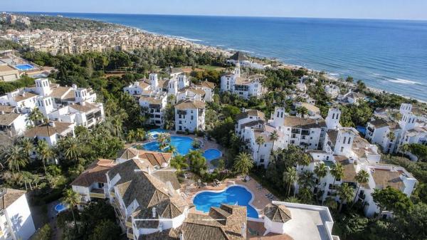 Venta de piso en Piso en Urbanizacion Jardines Golondrinas, 1, Romana Playa, Marbella, Marbella
 photo 3