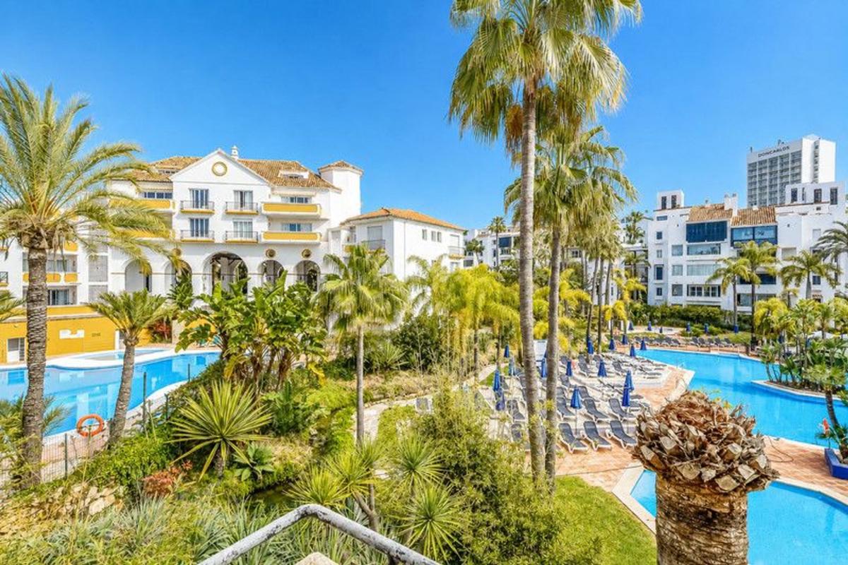 Venta de piso en Piso en Urbanizacion Jardines Golondrinas, 1, Romana Playa, Marbella, Marbella
photo 5