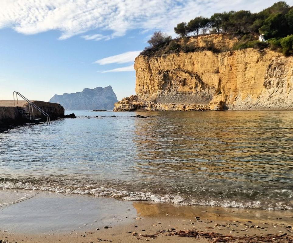 Продажа отдельного шале в Casa o chalet en Cala Advocat - Baladrar, Benissa, Бенисса photo 2