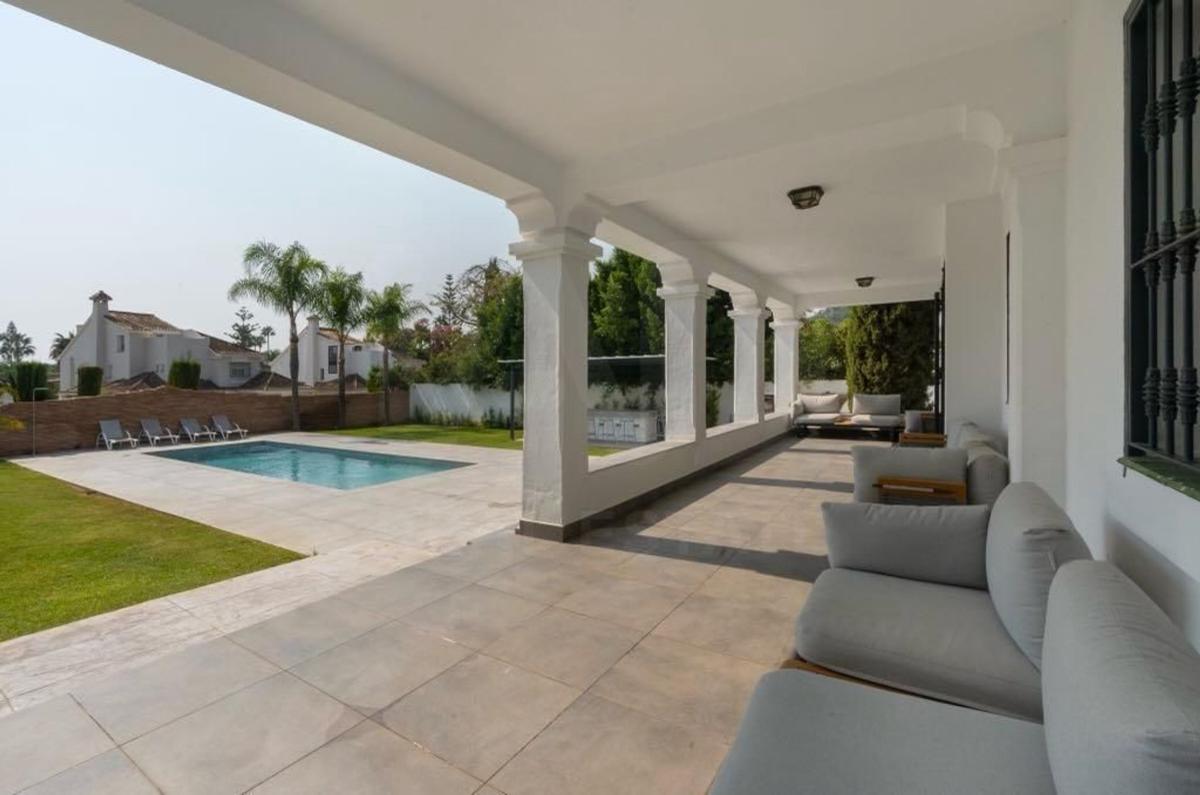Venta de chalet independiente en Casa o chalet en Las Brisas, Marbella, Marbella
photo 5
