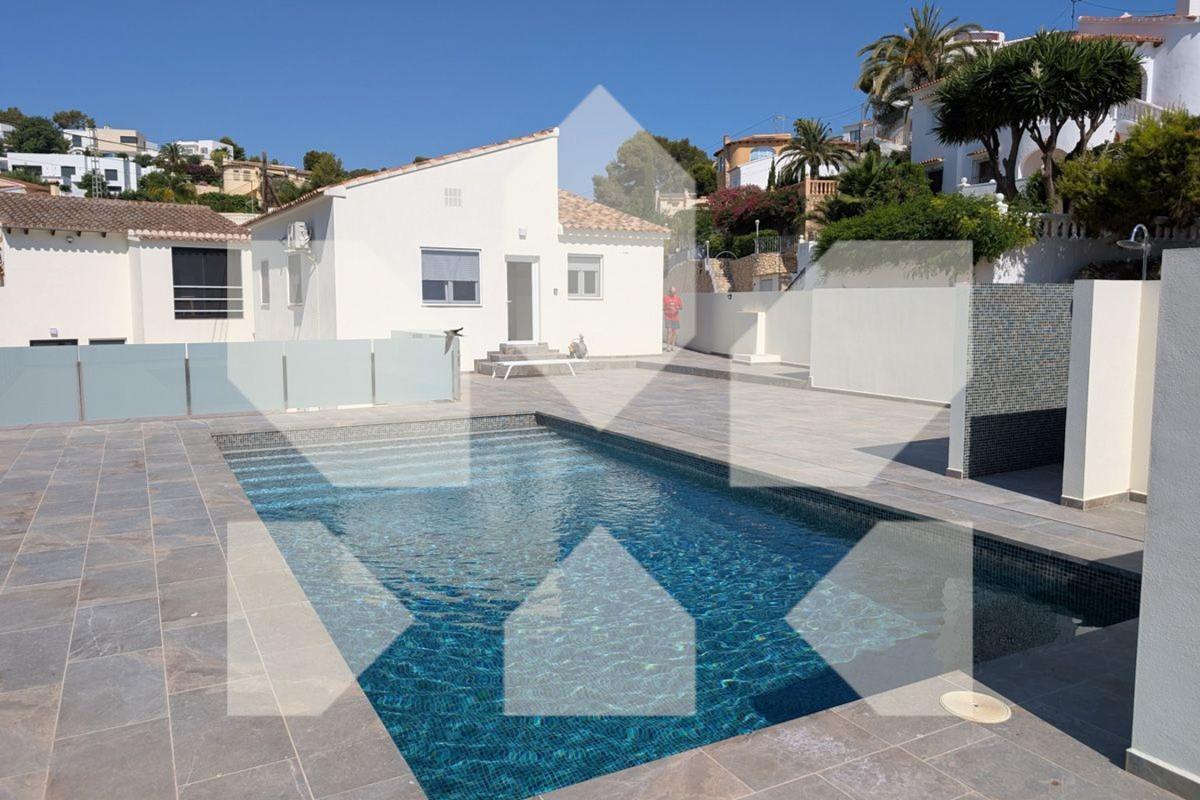 Продажа отдельного шале в Casa o chalet en Cala Advocat - Baladrar, Benissa, Бенисса photo 3