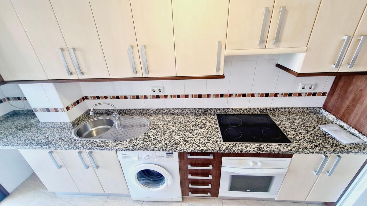 Venta de piso en Piso en Calle Gabriel Miró, Casco urbano, Polop, Polop
photo 5