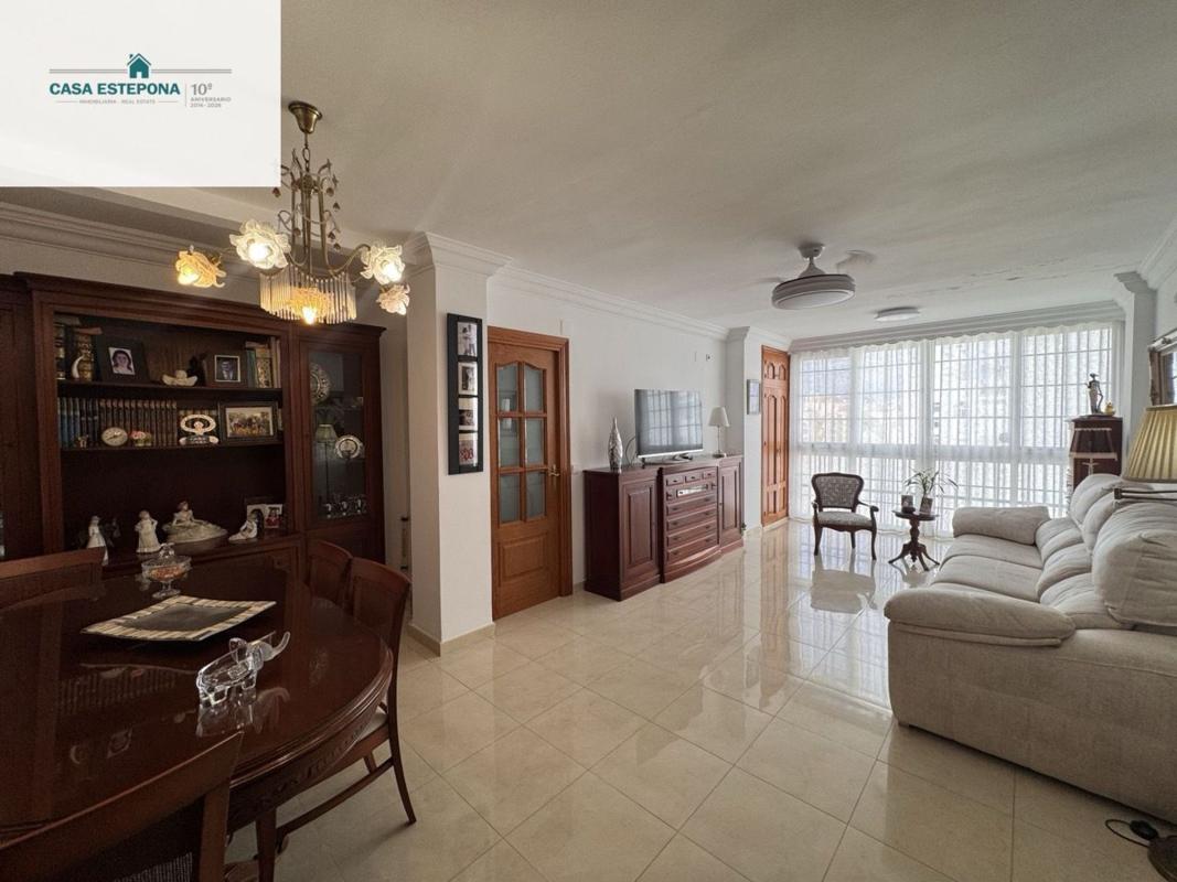 Продажа квартиры на Piso en Plaza Fuerzas Armadas, Zona Calvario, Estepona, Эстепона
 photo 3