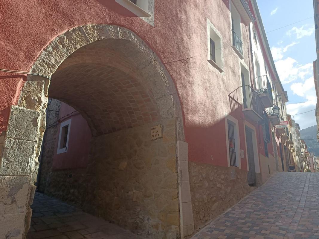 Properties for sale and rent in Spain photo 2