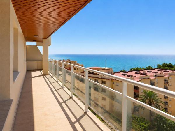 Sprzedaż mieszkania w Piso en Avenida Carvajal s/n, Las Gaviotas, Fuengirola, Fuengirola
thumbnail 3