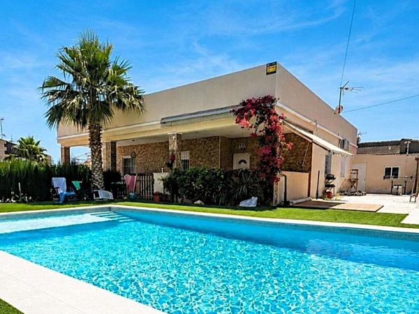 Casa o chalet independiente en Avenida García Lorca, 27, La Siesta - El Salado - Torreta, Torrevieja photo 1