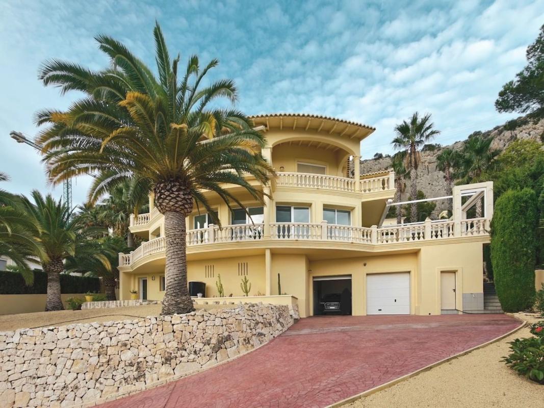 Properties for sale and rent in Spain photo 3