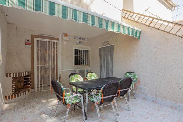 Chalet adosado en Playa de los Náufragos, Torrevieja photo 1