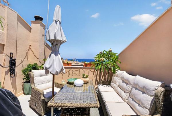 Chalet adosado en Urbanización los Leandros, Cabo Cervera, Torrevieja photo 2