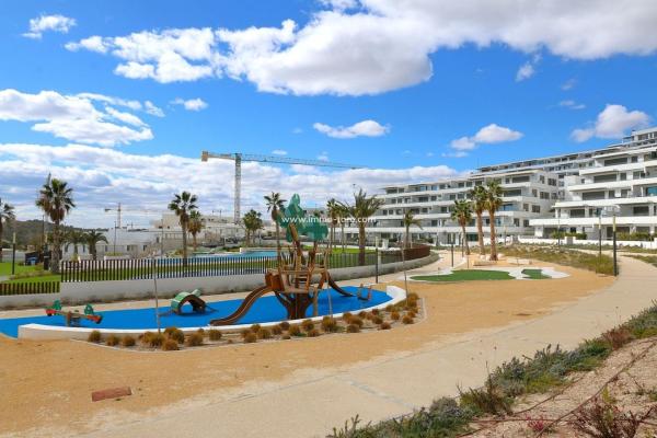 Chalet pareado en Calle de Colombia, 7, Balcón de Finestrat-Terra Marina, Finestrat thumbnail 2