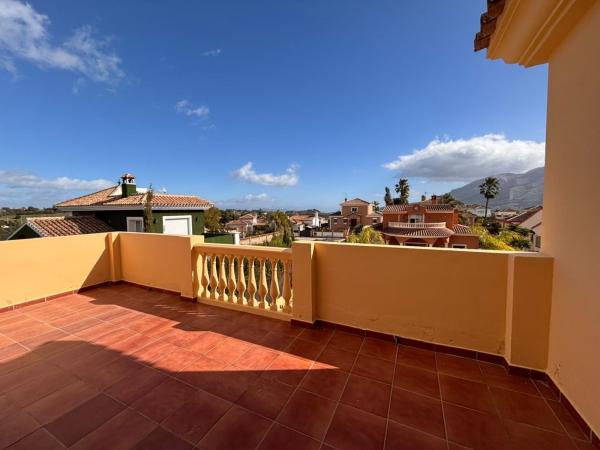 Casa o chalet independiente en Calle Encina, Coin photo 1