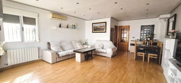 Chalet pareado en Zona Lago - Los Almendros, Orihuela photo 3
