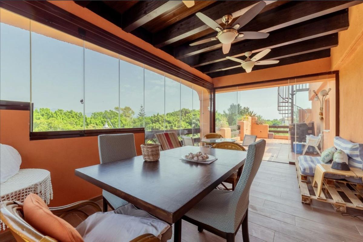Venta de duplex en Dúplex en Urbanizacion Uen. R31 el Angel, Punta Plata, Estepona, Estepona photo 5