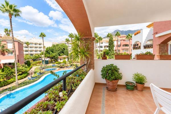 Duplex na sprzedaż w Dúplex en Arrabal la Caridad, La Carolina-Guadalpín, Marbella, Marbella photo 1