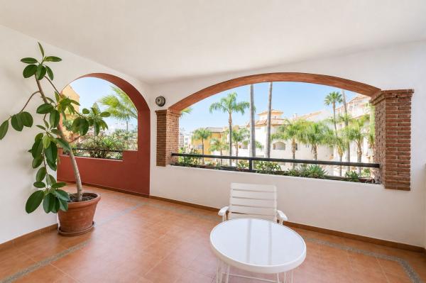 Duplex na sprzedaż w Dúplex en Arrabal la Caridad, La Carolina-Guadalpín, Marbella, Marbella photo 4