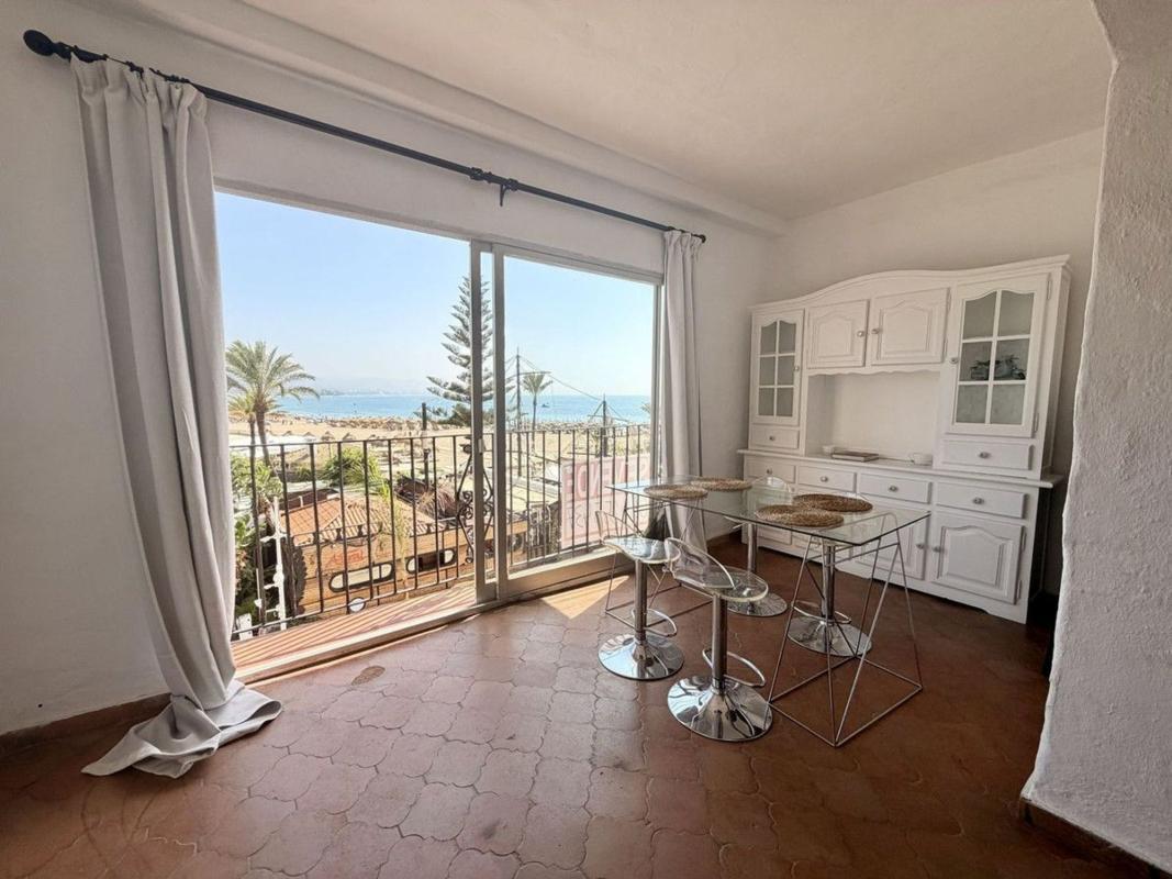 Venta de piso en Piso en Calle Ribera, Puerto Banús, Marbella, Marbella
 photo 3