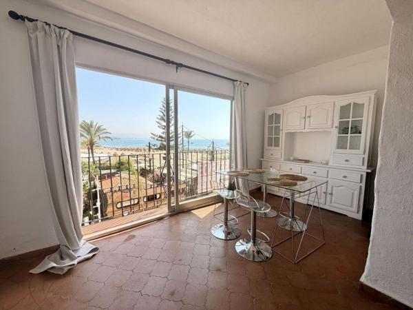 Venta de piso en Piso en Calle Ribera, Puerto Banús, Marbella, Marbella
 photo 3