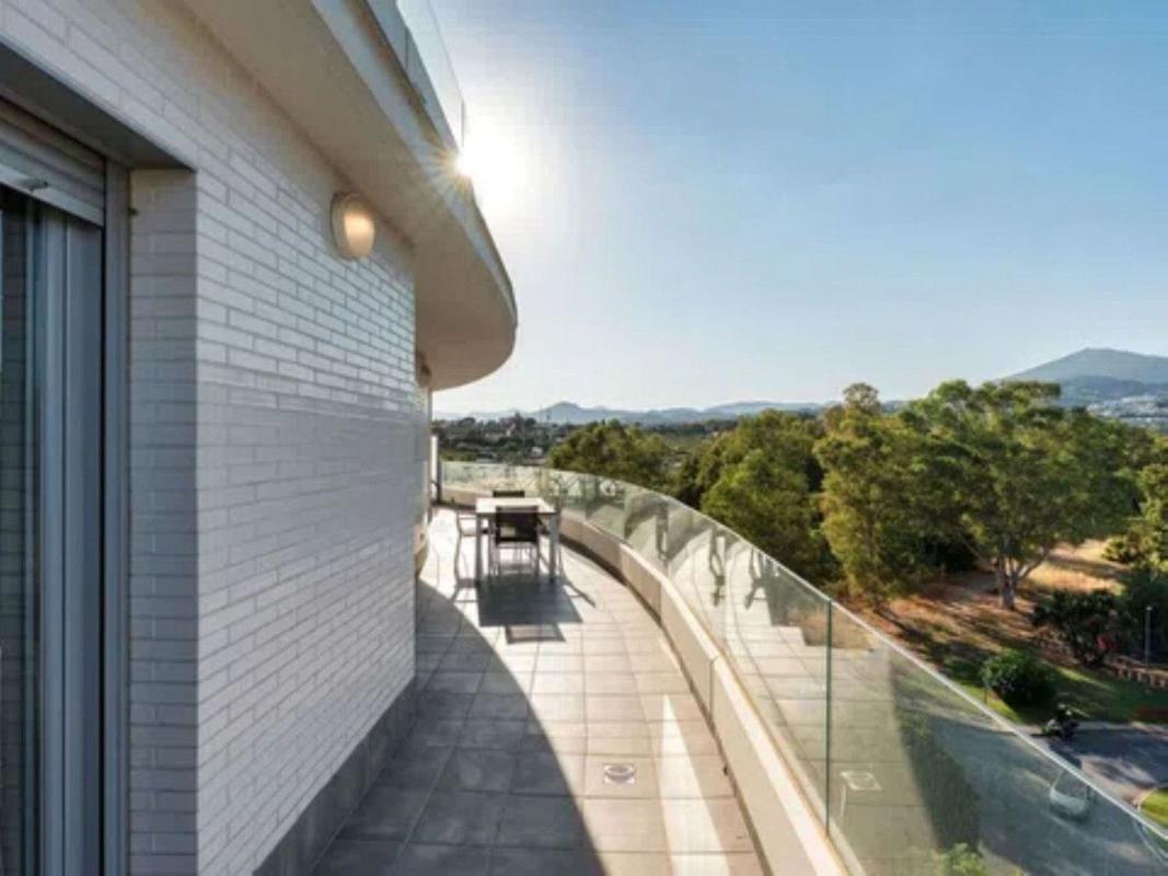 Venta de piso en Piso en Rodeo Alto-Guadaiza-La Campana, Marbella, Marbella
photo 2