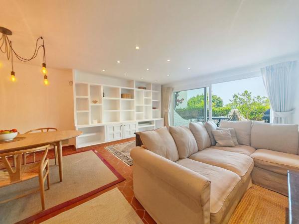 Chalet adosado en Alto de los Monteros, Marbella thumbnail 2