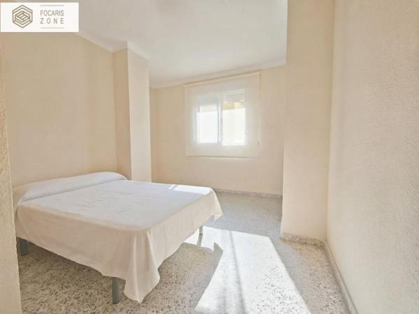 Venta de piso en Piso en Calle Fernán Núñez, Perchel sur - El Bulto, Málaga, Málaga
thumbnail 3