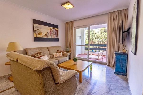 Sprzedaż mieszkania w Piso en Calle José Manuel Caballero Bonald, 27, Linda Vista-Nueva Alcántara-Cortijo Blanco, Marbella, Marbella
 photo 4