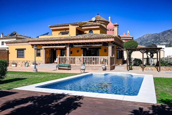 Casa o chalet independiente en Calle Alicia, Haza del Algarrobo - Las Lomas, Mijas photo 1