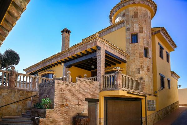 Casa o chalet independiente en Calle Alicia, Haza del Algarrobo - Las Lomas, Mijas thumbnail 1