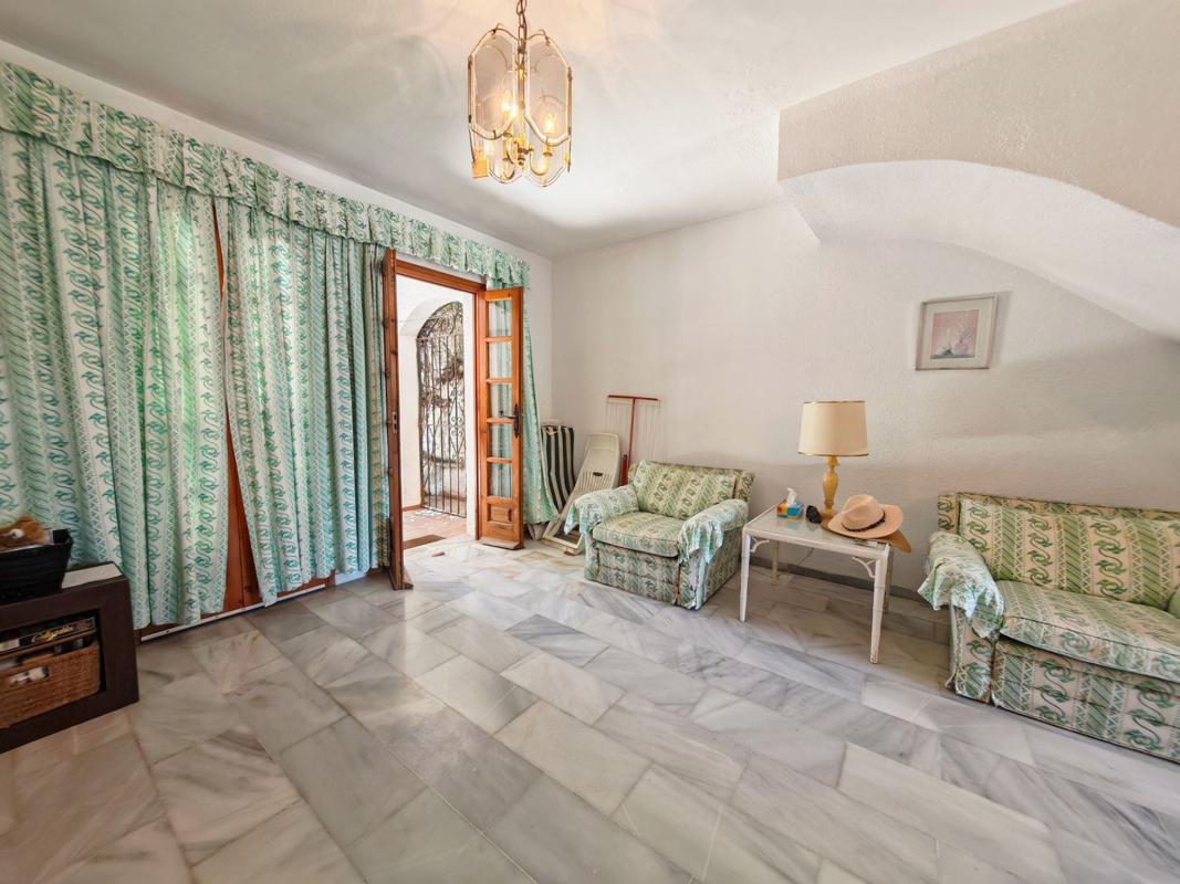 Продажа таунхауса в Chalet adosado en Hacienda Elviria, Marbella , Марбелла photo 5