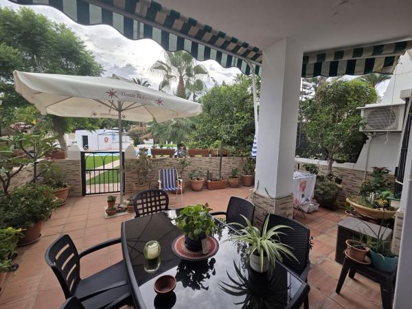 Chalet adosado en Calle Campo de Borja, Viña Málaga, Vélez-Malaga photo 2