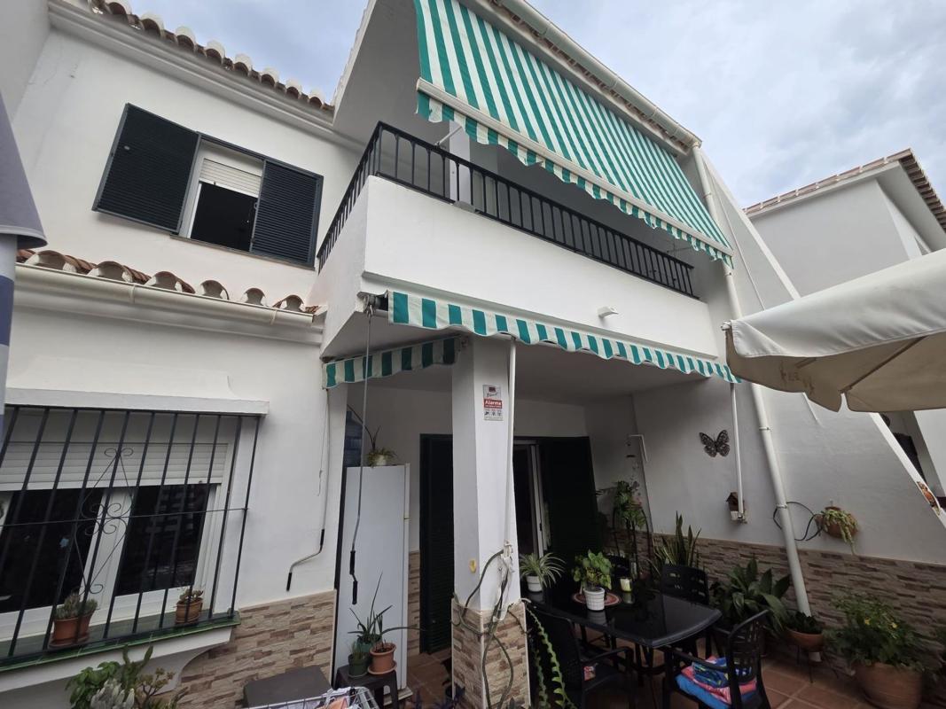 Venta de chalet adosado en Chalet adosado en Calle Campo de Borja, Viña Málaga, Vélez-Malaga , Vélez-Malaga photo 5