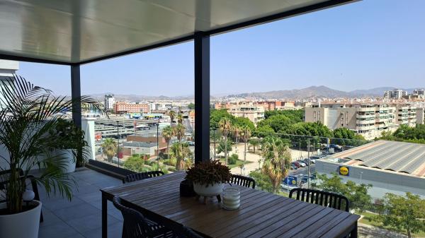 Venta de piso en Piso en Finca el Pato - Torre del Río, Málaga, Málaga
photo 1
