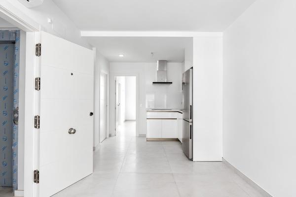 Venta de piso en Piso en Calle Torrox, 1, Los Boliches, Fuengirola, Fuengirola
thumbnail 2